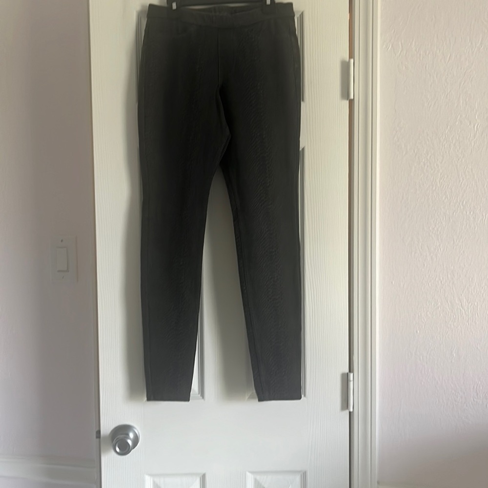 HUE Leggings